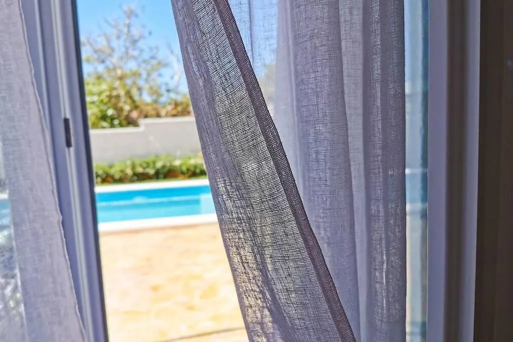 House Diana - Heated Swimming Pool And Jacuzzi Villa Vir