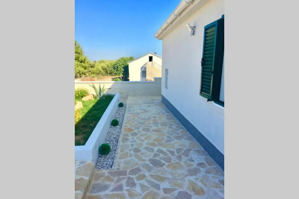 House Diana - Heated Swimming Pool And Jacuzzi Villa Vir