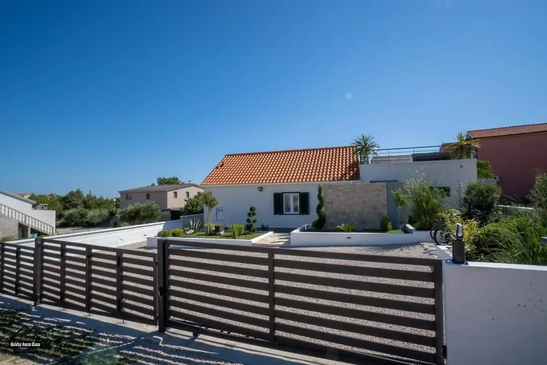 House Diana - Heated Swimming Pool And Jacuzzi Villa Vir 0*,  Croatia