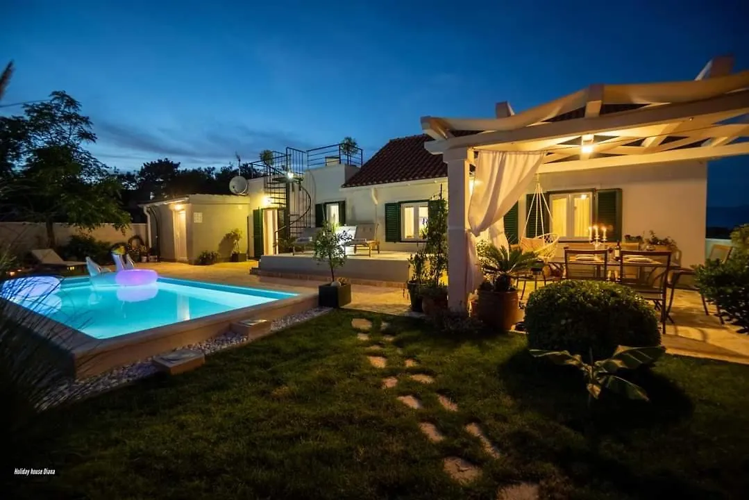 House Diana - Heated Swimming Pool And Jacuzzi Villa Vir
