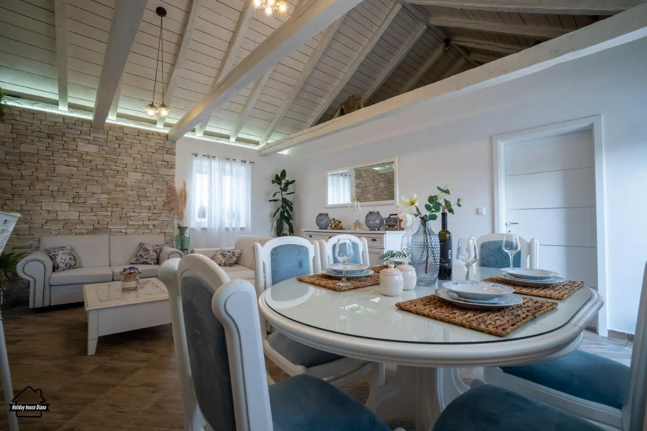 House Diana - Heated Swimming Pool And Jacuzzi Villa Vir