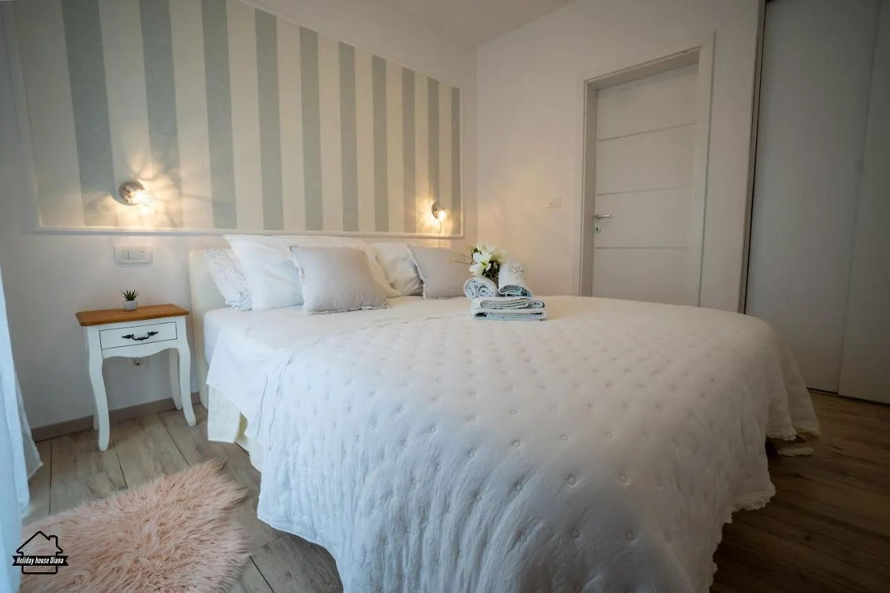 House Diana - Heated Swimming Pool And Jacuzzi Villa Vir