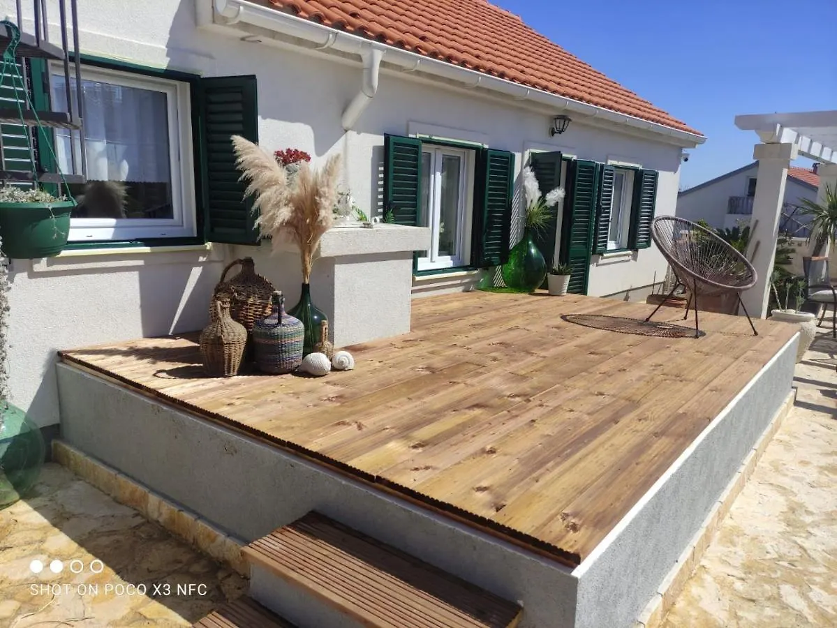 House Diana - Heated Swimming Pool And Jacuzzi Villa Vir
